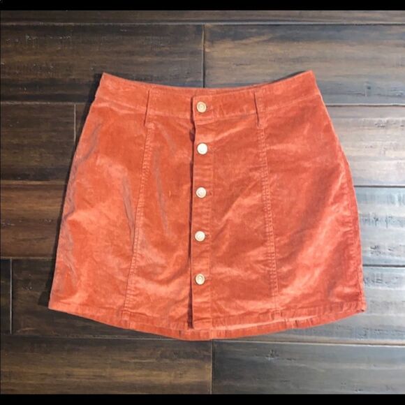 Fashion Nova Ladies Skort  - Picture 1 of 3